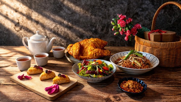 母親節餐飲戰開打！高雄翰品酒店桌菜升級搶客　外帶千元有找搶攻小家庭